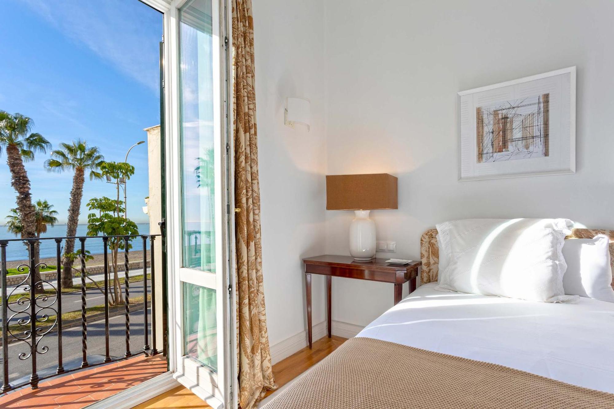 Genteel Home Paseo Maritimo مالقة المظهر الخارجي الصورة