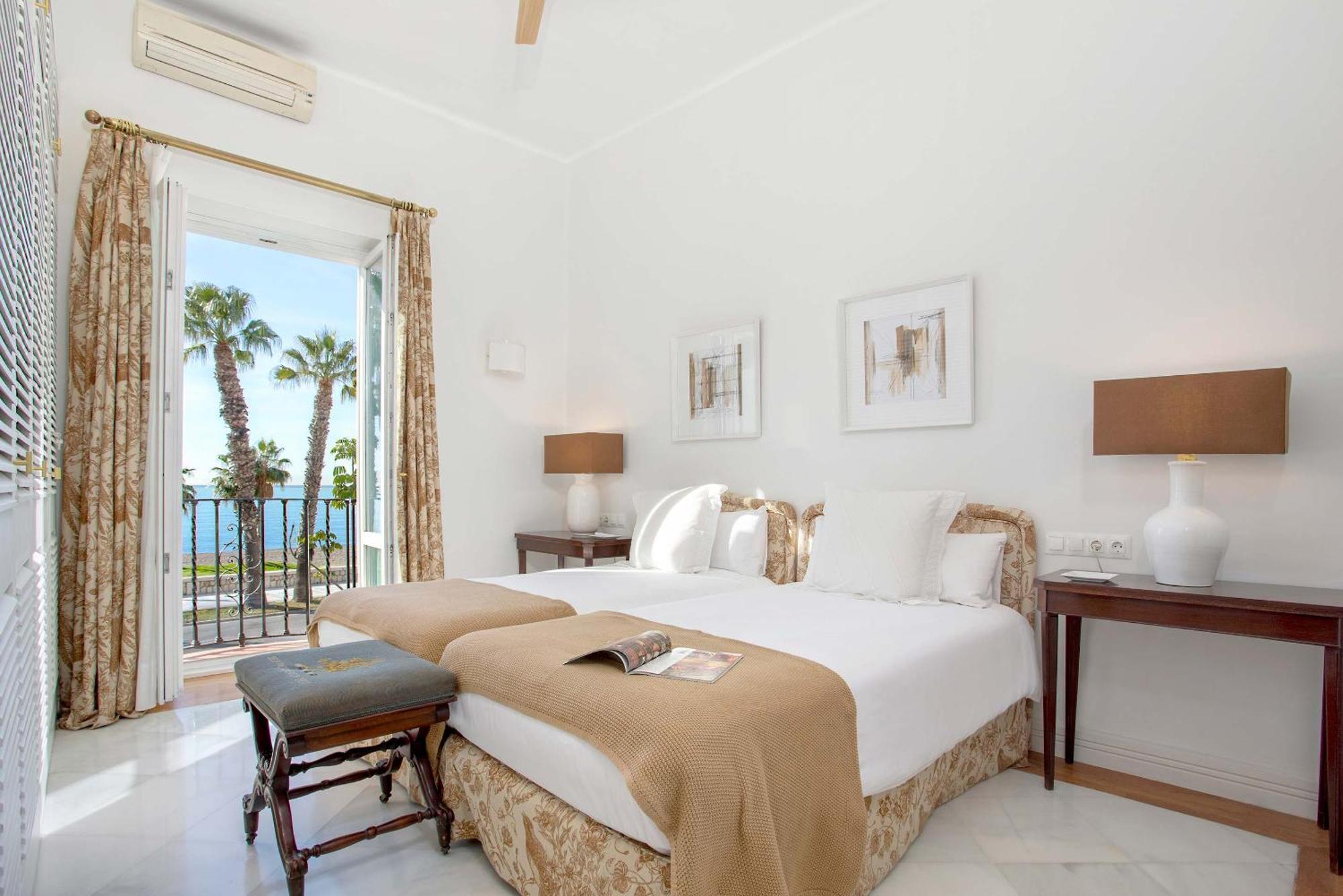 Genteel Home Paseo Maritimo مالقة المظهر الخارجي الصورة