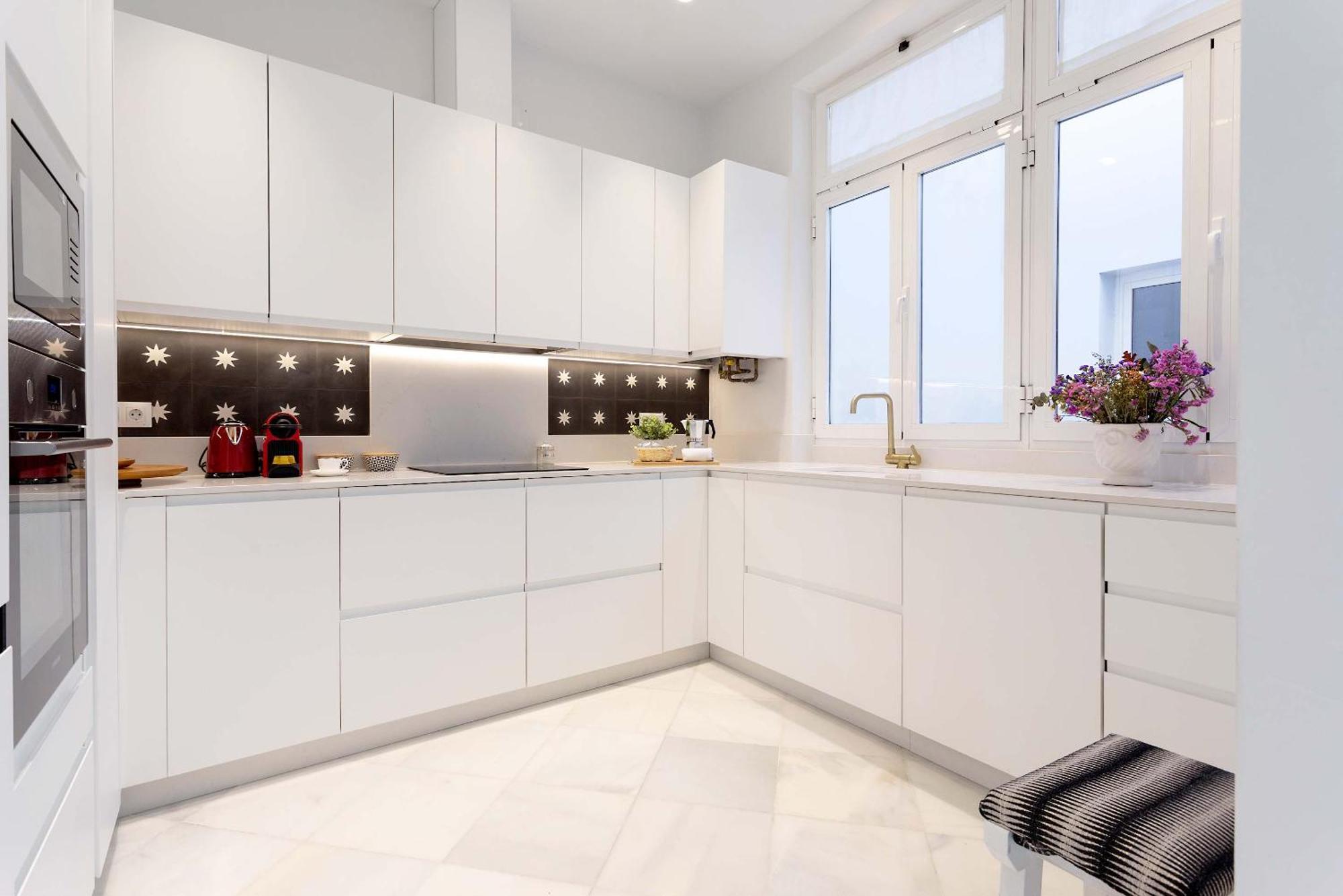 Genteel Home Paseo Maritimo مالقة المظهر الخارجي الصورة