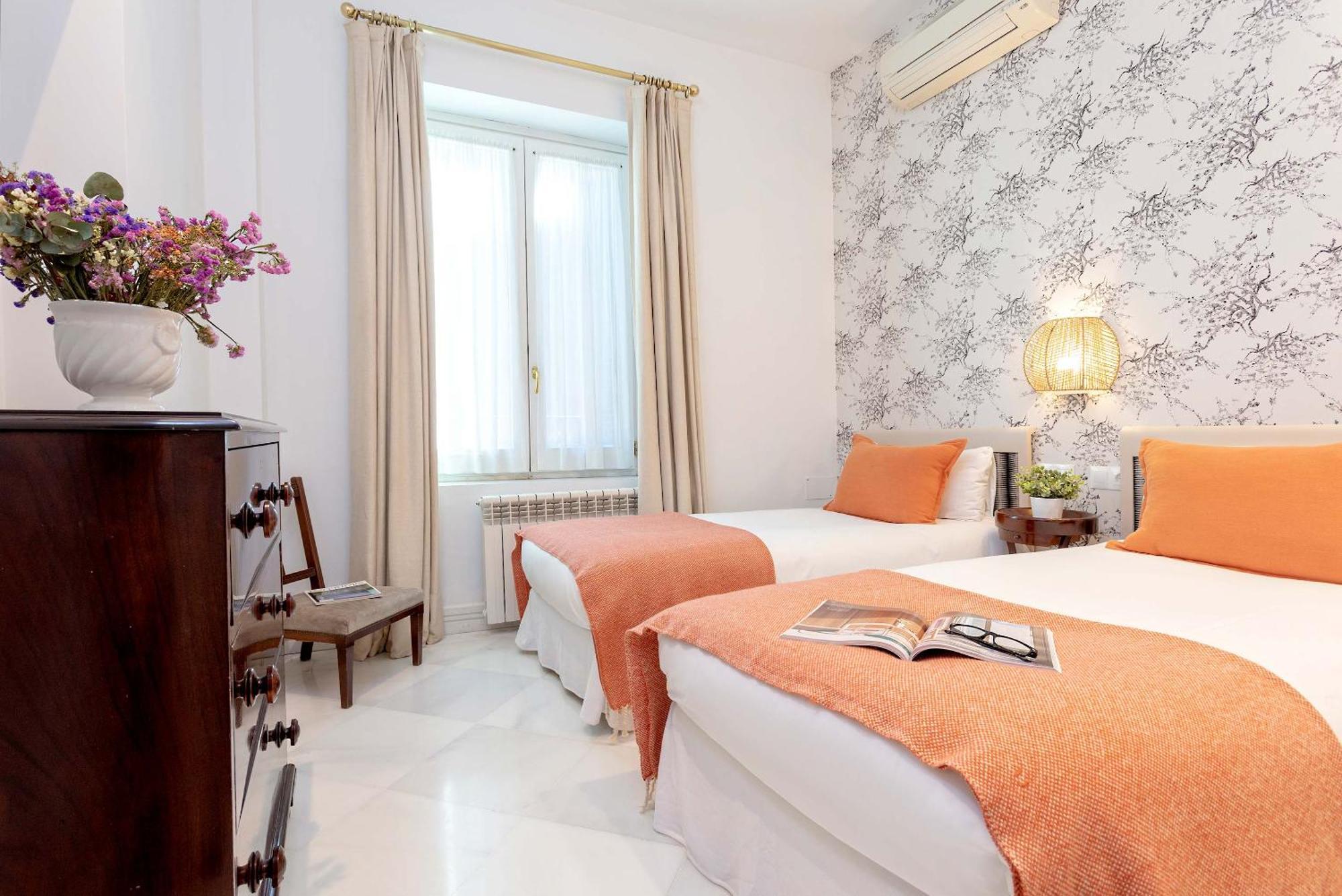 Genteel Home Paseo Maritimo مالقة المظهر الخارجي الصورة