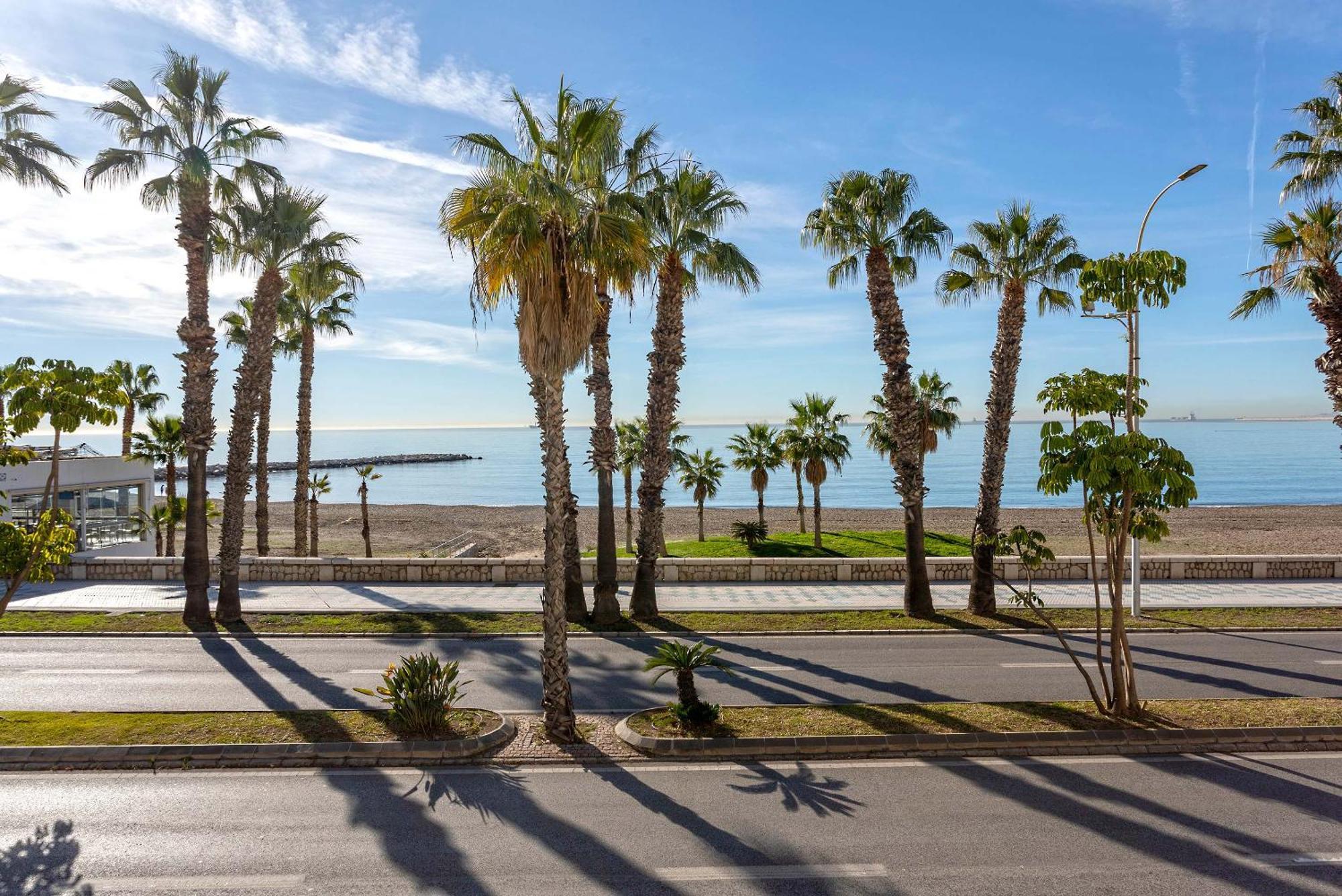 Genteel Home Paseo Maritimo مالقة المظهر الخارجي الصورة